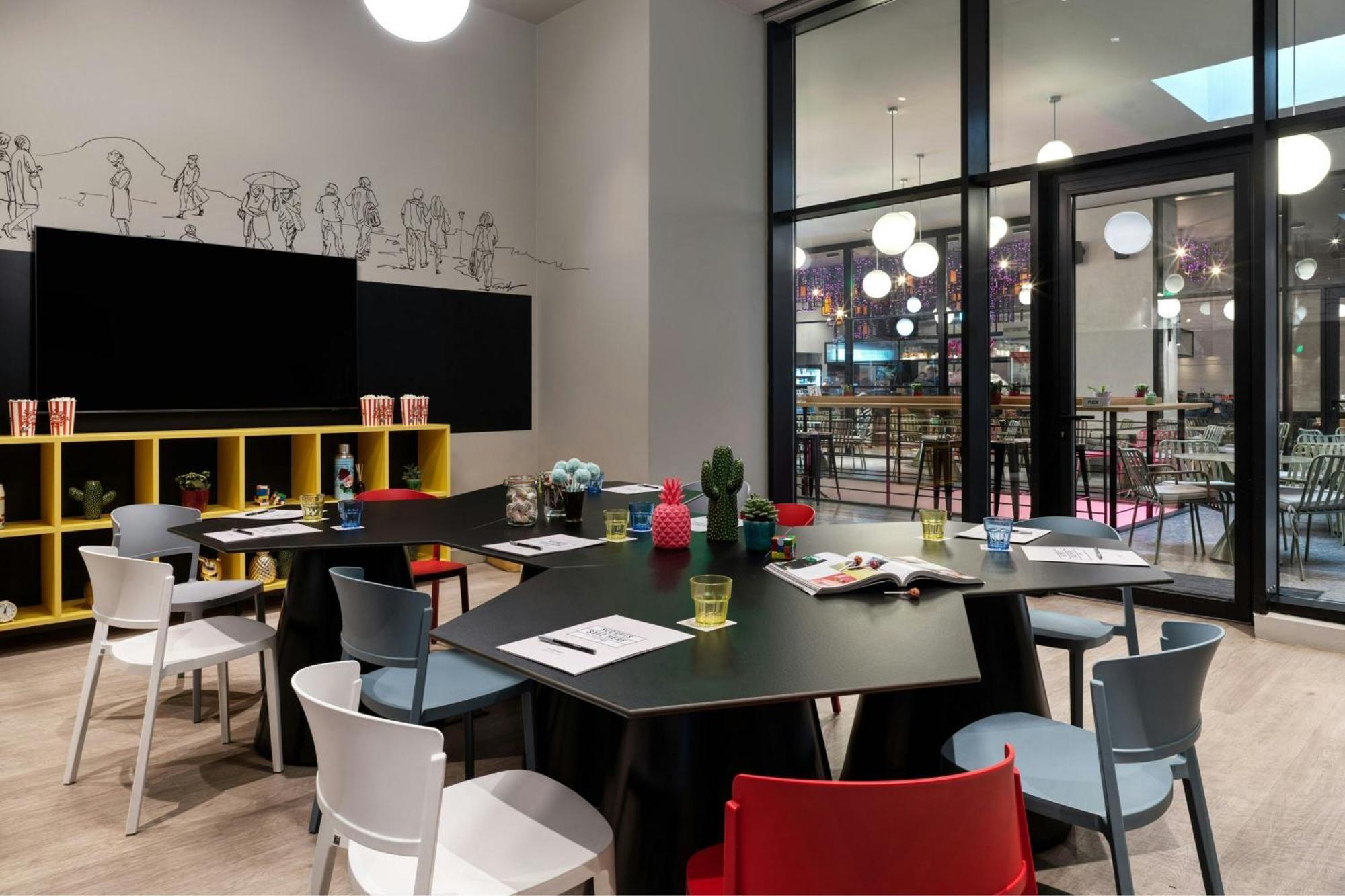 Moxy Athens City Buitenkant foto